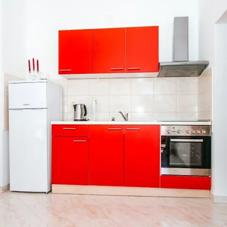 Ljubo - Modern Andy Cosy Apartment