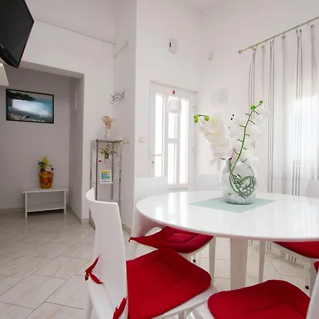 Ljubo Apartment